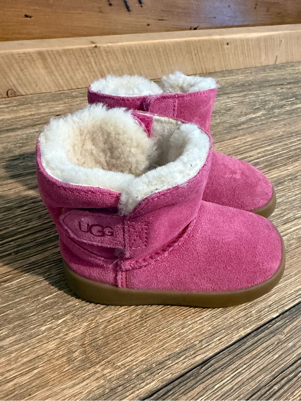 UGG Toddlers' Pink Suede Shearling Booties